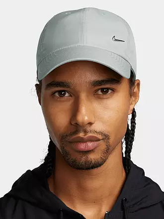 NIKE | Kappe Dri-FIT Club | camel