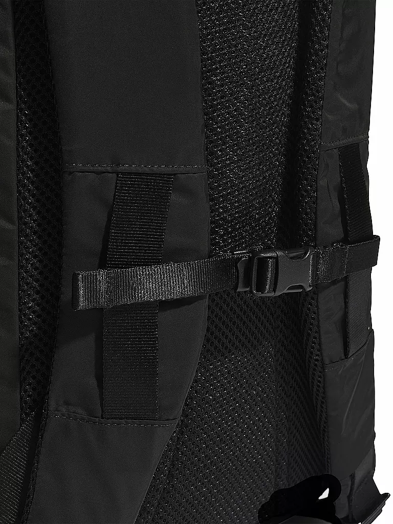 ADIDAS | Rucksack True Sports Designed for Training 22,5L | schwarz