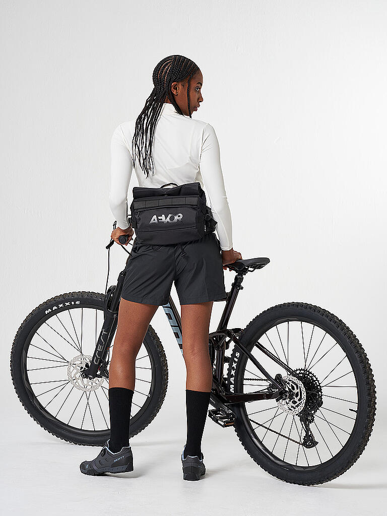 AEVOR | Waist Pack 5-9L | schwarz