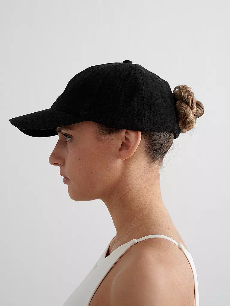 AIM'N | Damen Kappe Logo Small | schwarz
