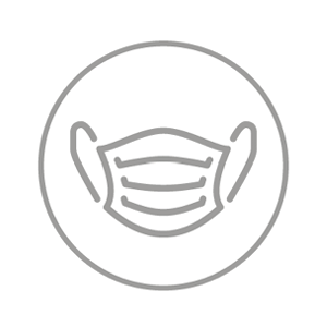 Graue Strichzeichnung einer Gesichtsmaske mit Ohrschlaufen innerhalb eines Kreises. Die Maske hat drei horizontale Linien, die Falten darstellen.