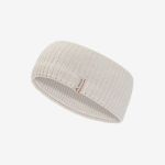 Ein elfenbeinfarbenes, geripptes Strickstirnband mit einem kleinen Etikett, präsentiert vor einem schlichten weißen Hintergrund.
