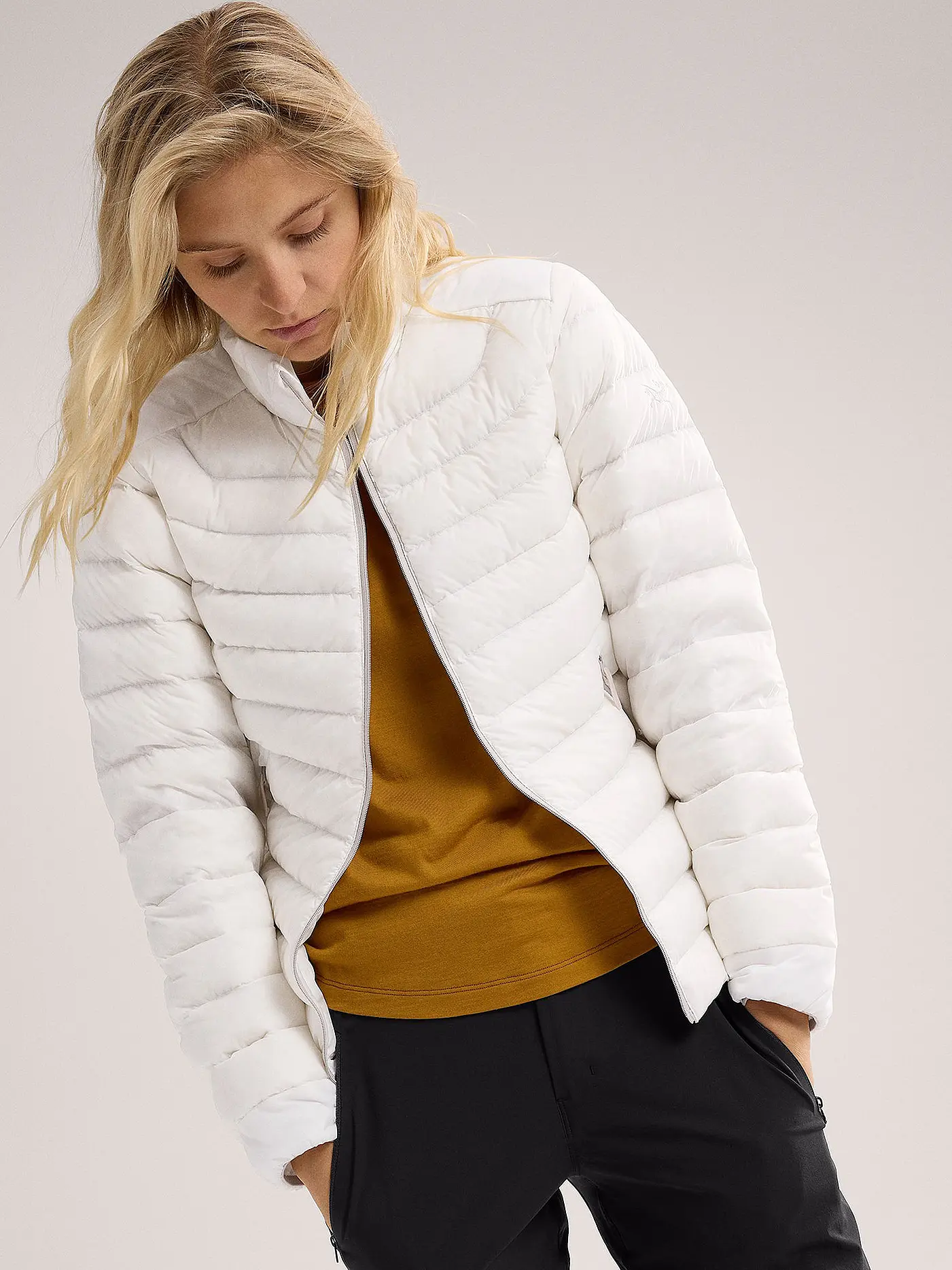 ARCTERYX | Damen Isojacke Cerium Down Hoodie | weiss
