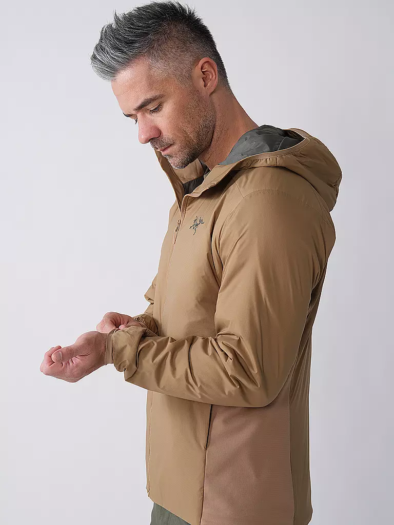 ARCTERYX | Herren Isojacke Atom Hoodie | camel