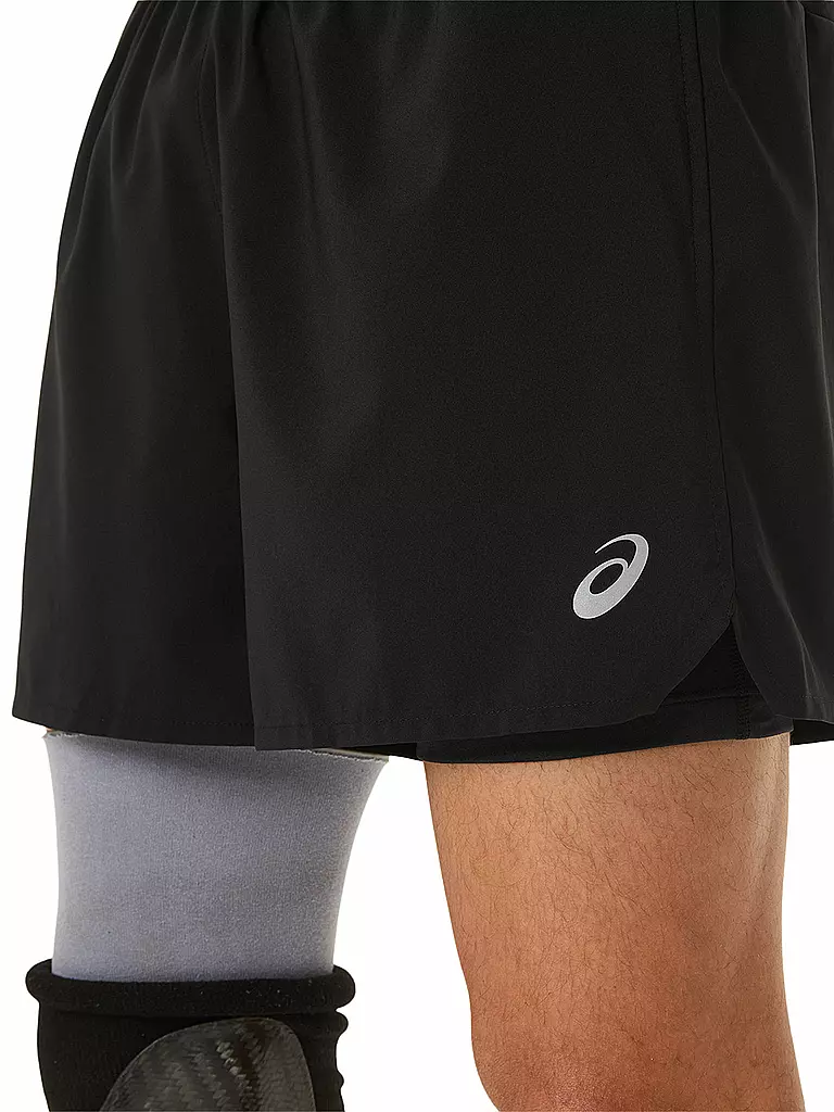 ASICS | Herren 2in1 Laufshort Road 5IN | schwarz