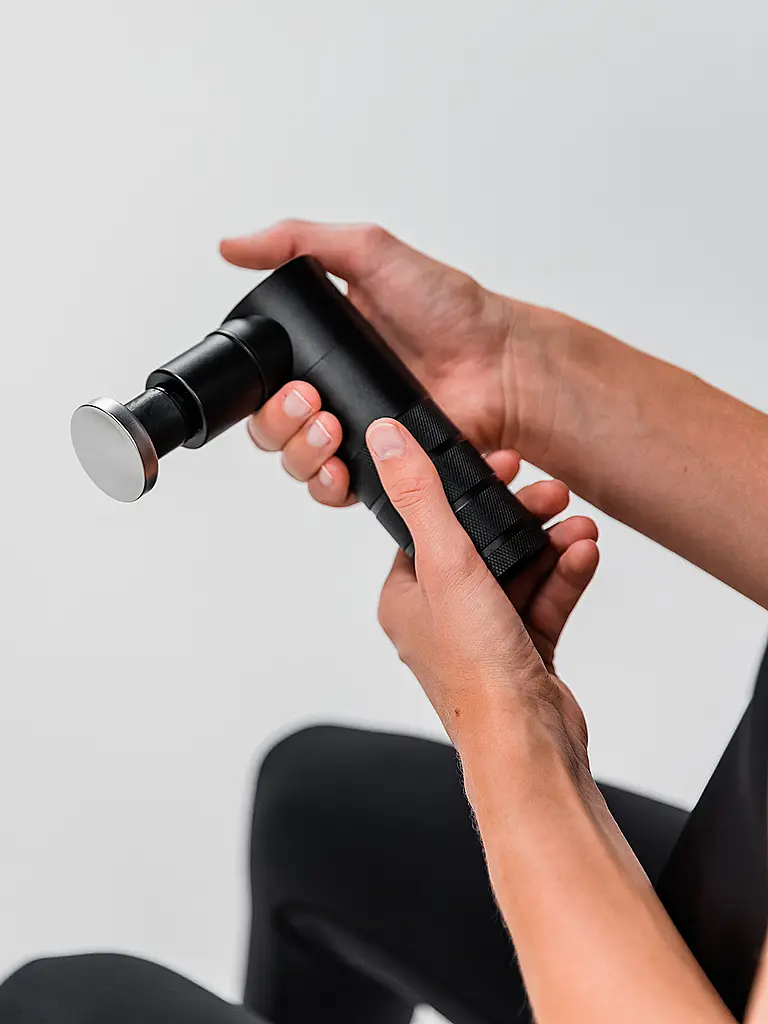 BLACKROLL | Massagepistole Fascia Gun | Schwarz