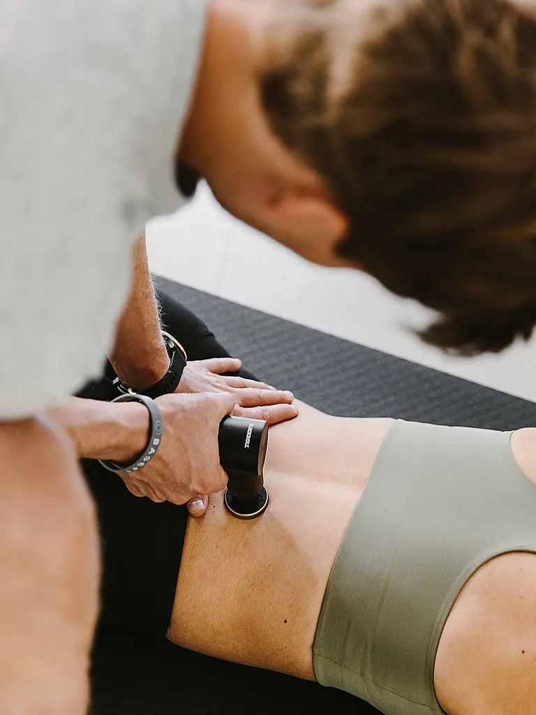 BLACKROLL | Massagepistole Fascia Gun | Schwarz