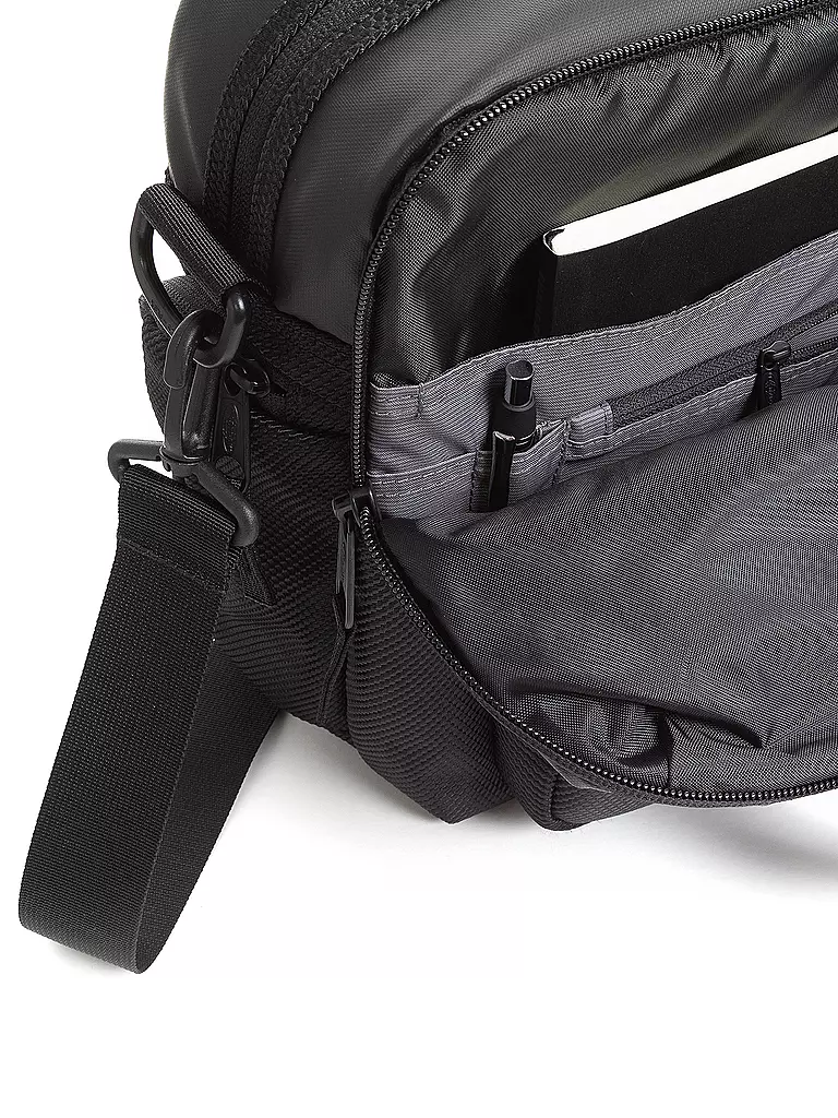 EASTPAK | Reisegepäck Sheldan 18L | schwarz