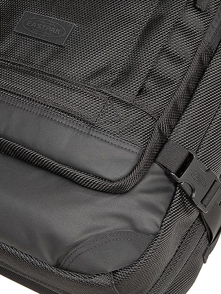 EASTPAK | Reiserucksack Tranzpack Cnnct Coat | schwarz