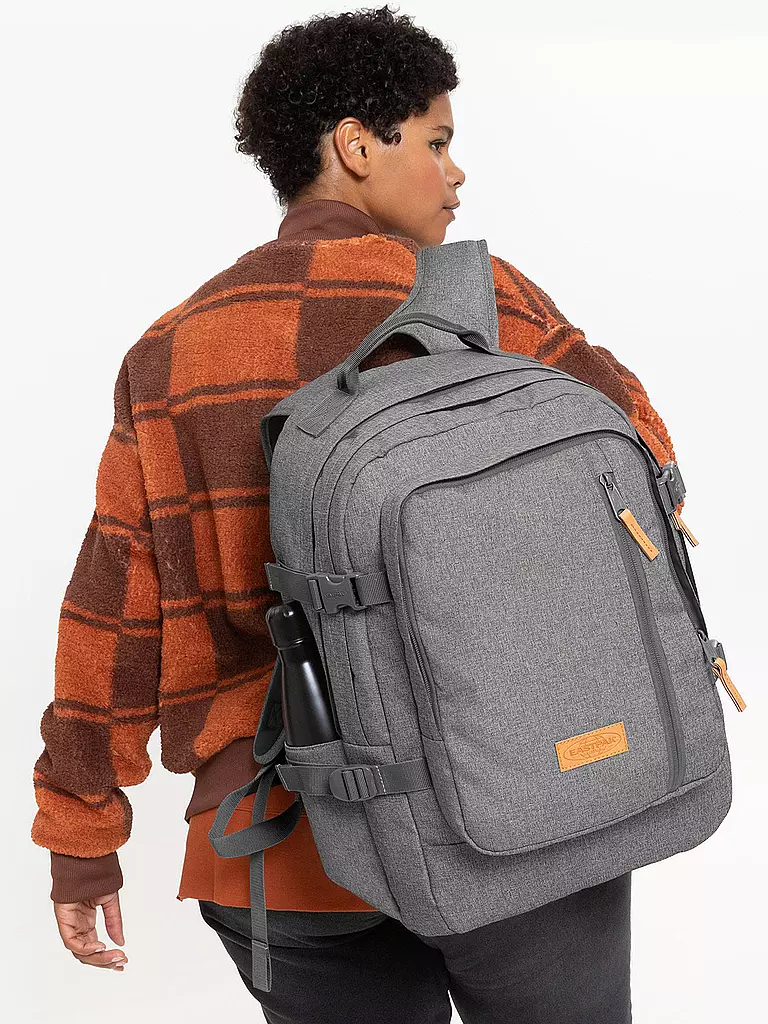 EASTPAK | Rucksack Volker 35L | hellgrau