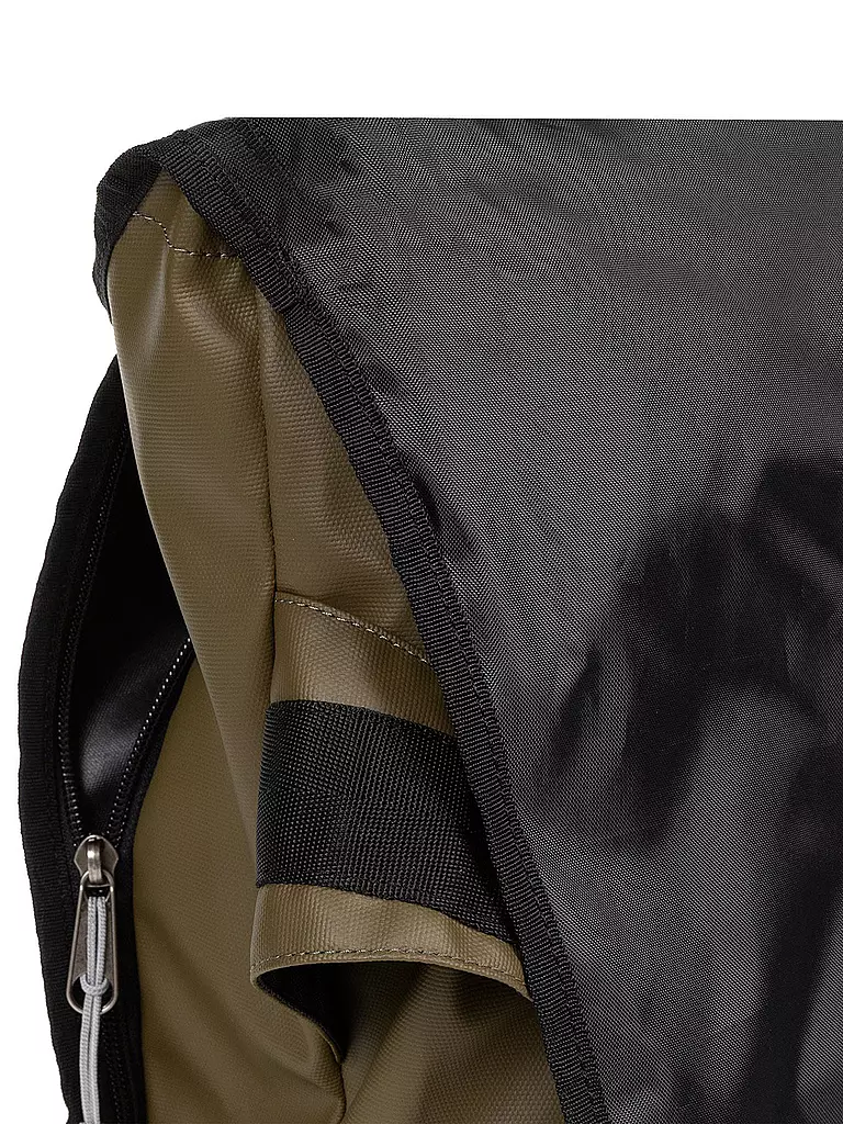 EASTPAK | Umhängetasche Messer Bike 15L | rot
