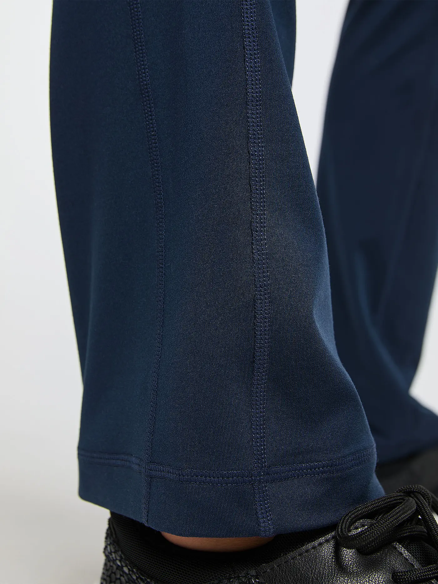 JOY SPORTSWEAR | Damen Jogginghose Marion Body Fit | dunkelblau