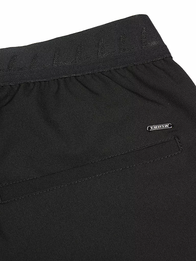 LUHTA | Damen Short Intala | schwarz