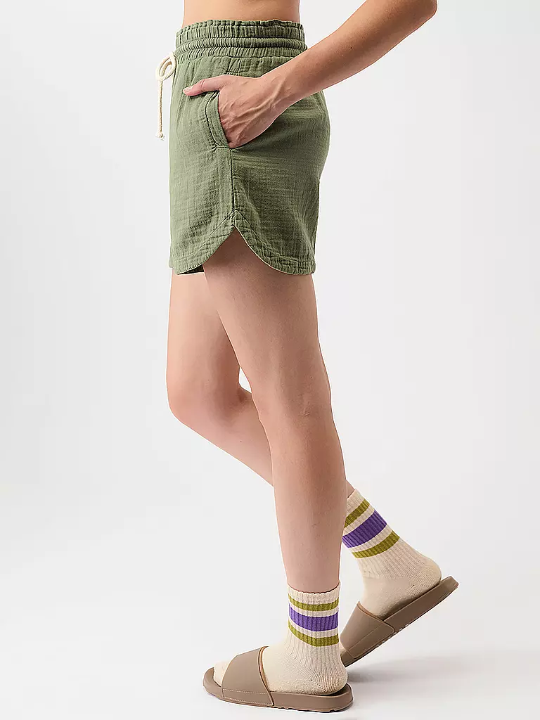 MANDALA | Damen Yoga Short Santa Monica | dunkelgrün