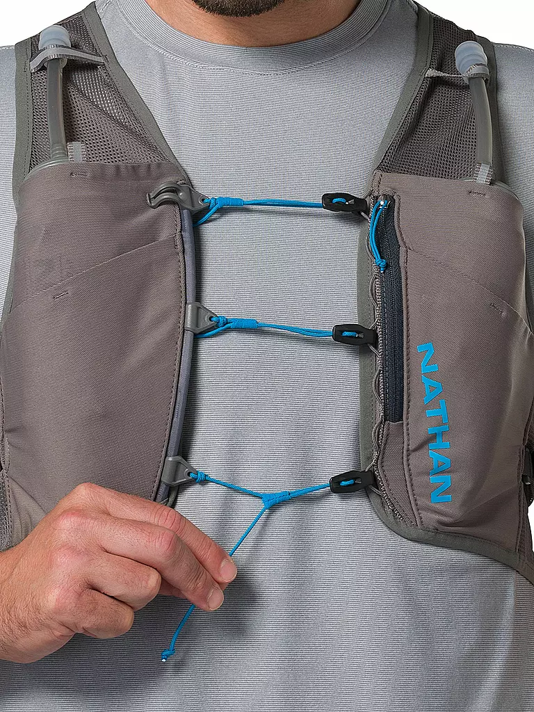 NATHAN | Trinkrucksack Pinnacle Breeze 4L | grau