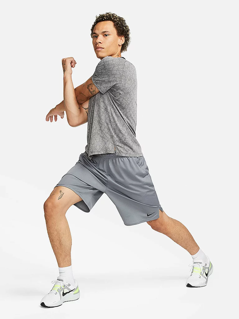 NIKE Herren Fitnessshorts Dri-FIT Totality grau | XXL — Bild 3