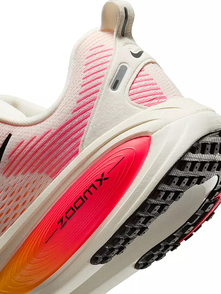 NIKE | Damen Laufschuhe Vomero 18 | weiss