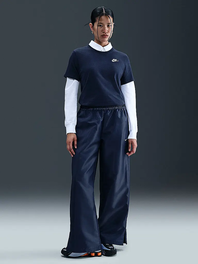 NIKE | Damen T-Shirt Sportswear Club Essentials  | dunkelblau