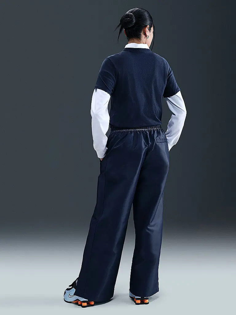 NIKE | Damen T-Shirt Sportswear Club Essentials  | dunkelblau