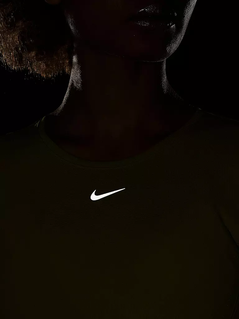 NIKE | Damen Tennisshirt Dri-FIT ADV Aura | grün
