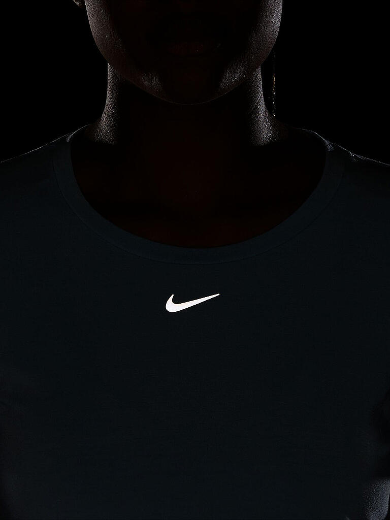 NIKE | Damen Tennisshirt Dri-FIT UV One Luxe | hellblau