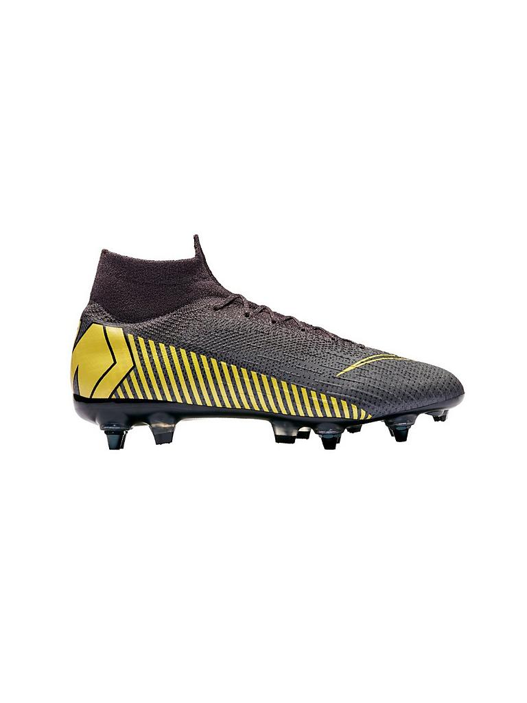 nike plastikstollen
