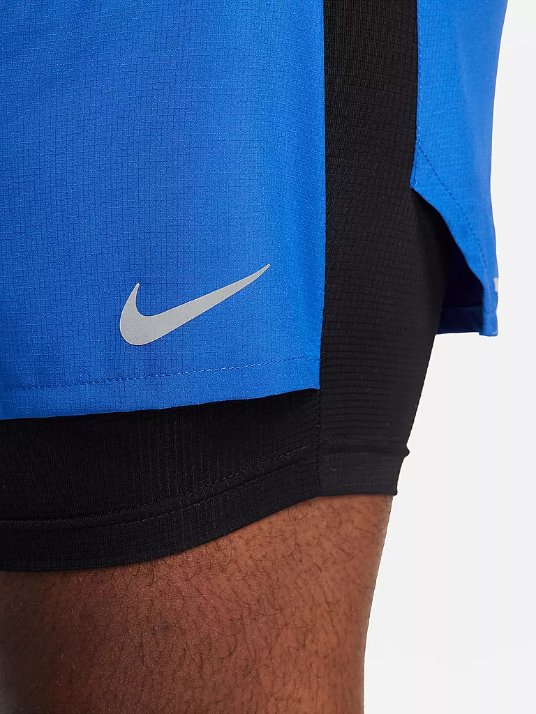 NIKE | Herren 2in1 Laufshort Stride | blau