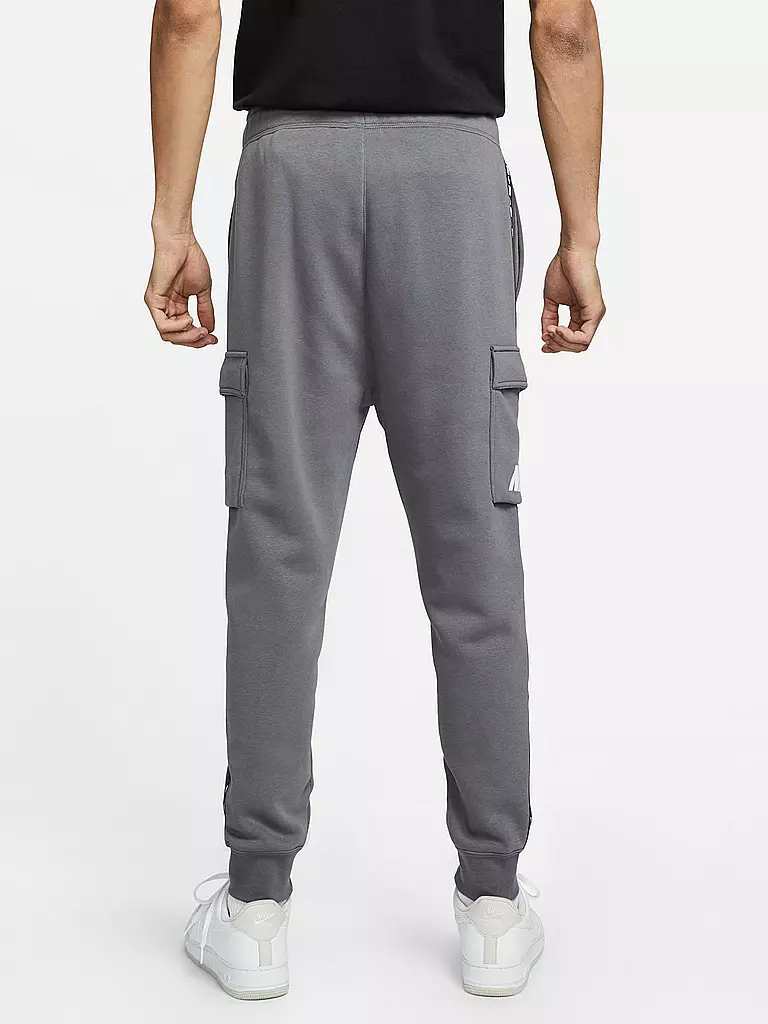 NIKE | Herren Jogginghose Repeat Sportswear | grau