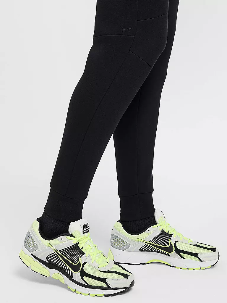 NIKE | Herren Jogginghose Tech Fleece | schwarz