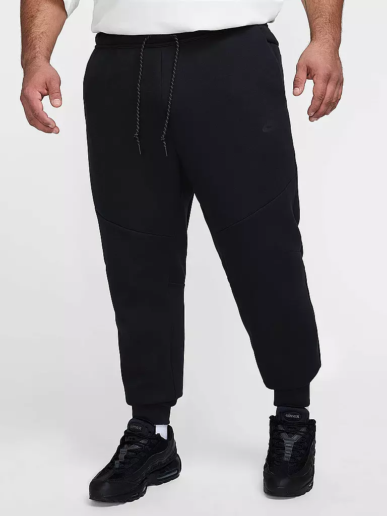 NIKE | Herren Jogginghose Tech Fleece | schwarz