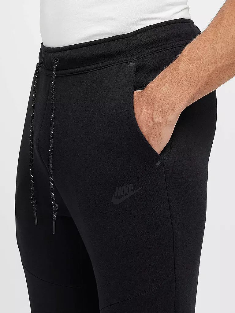 NIKE | Herren Jogginghose Tech Fleece | schwarz