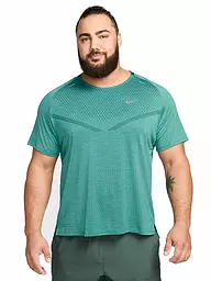 NIKE | Herren Laufshirt Dri-FIT ADV TechKnit Ultra | dunkelgrün