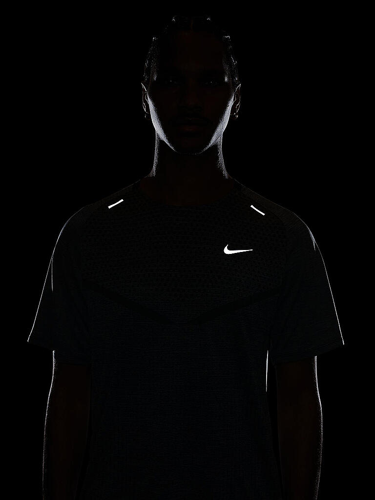 NIKE | Herren Laufshirt Dri-FIT ADV TechKnit Ultra | grau