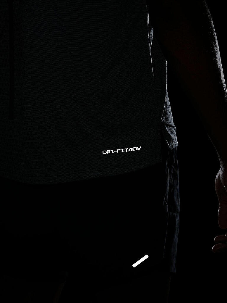 NIKE | Herren Laufshirt Dri-FIT ADV TechKnit Ultra | grau