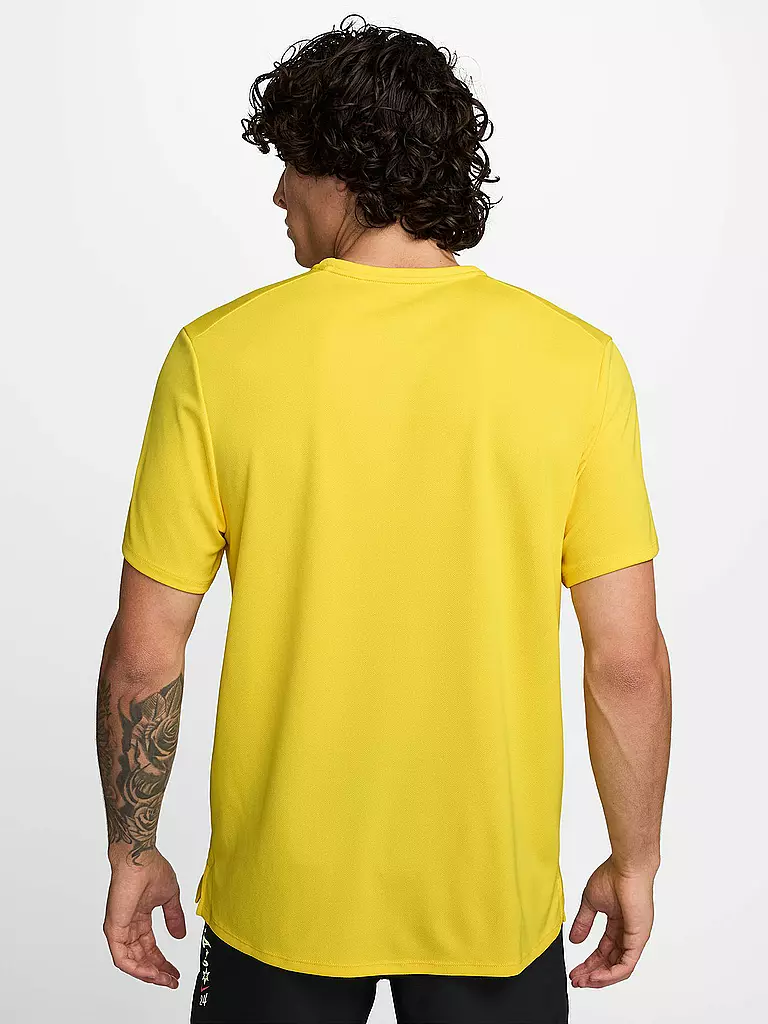 NIKE | Herren Laufshirt Dri-FIT UV Miler | gelb