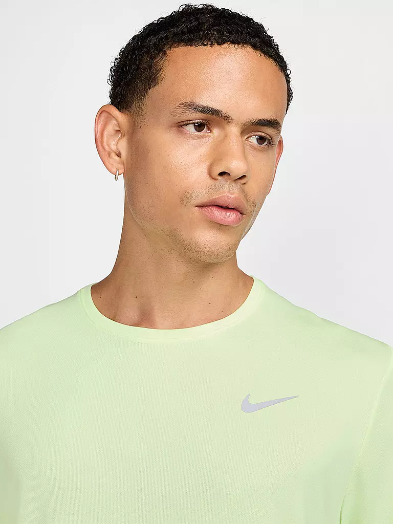 NIKE | Herren Laufshirt Dri-FIT UV Miler | gelb