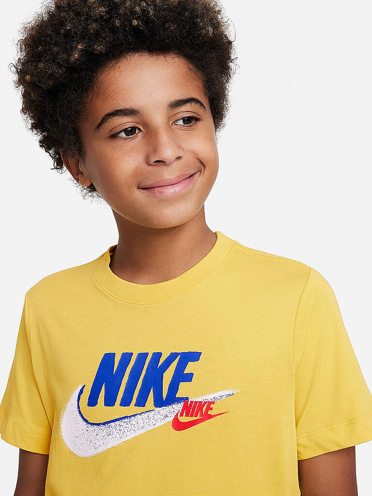 NIKE | Jungen T-Shirt  Sportswear Standard Issue | gelb