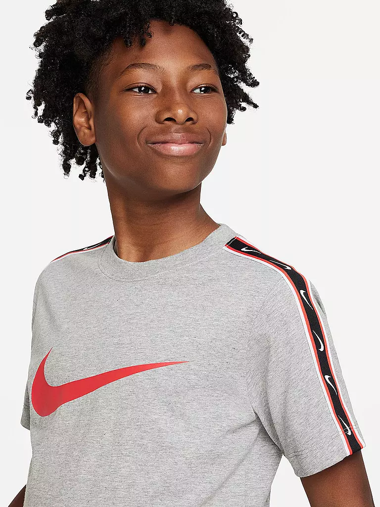 NIKE | Jungen T-Shirt Sportswear Repeat | grau