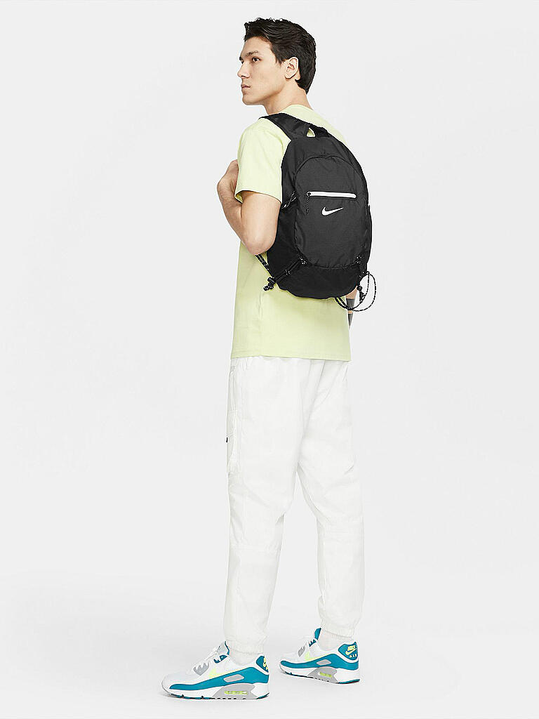 NIKE | Rucksack Stash 17L | schwarz