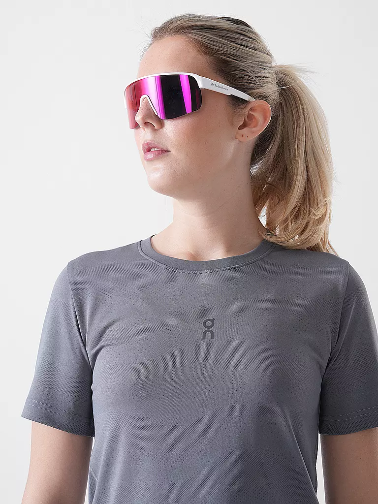 ON | Damen Laufshirt Trail-T | grau