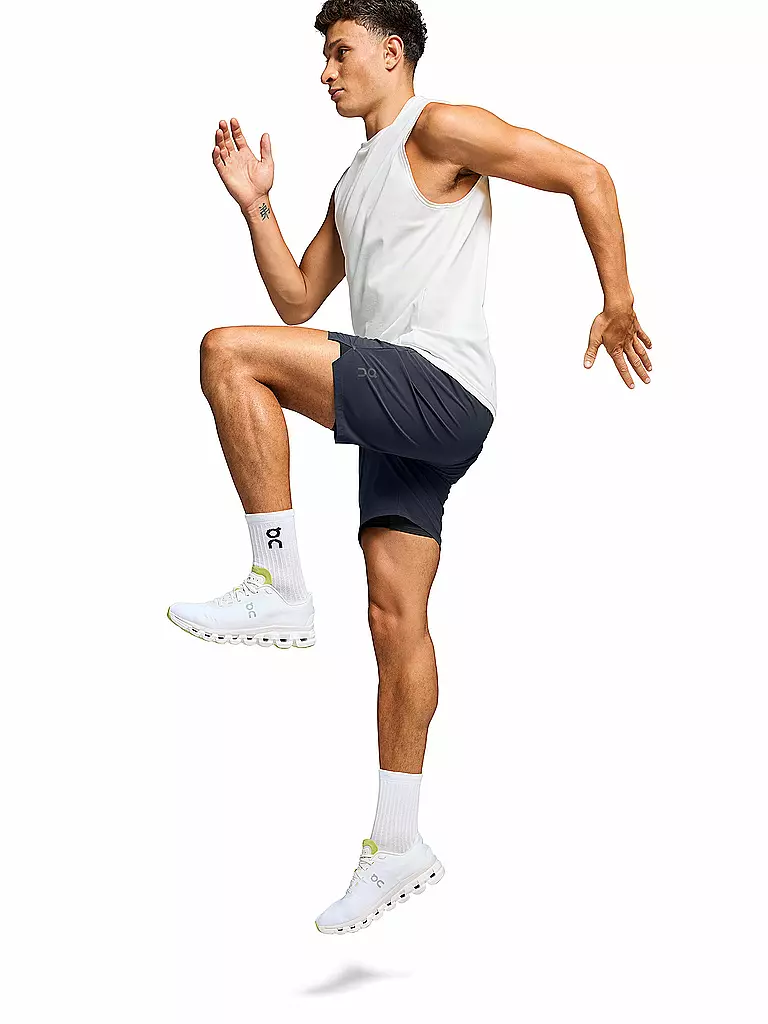ON | Herren 2in1 Laufshort Performance Hybrid | dunkelblau