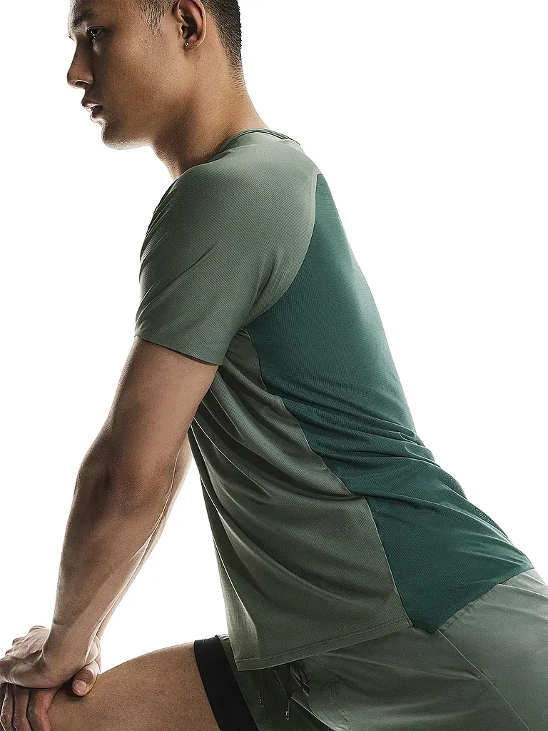 ON | Herren Laufshirt Performance-T | dunkelgrün