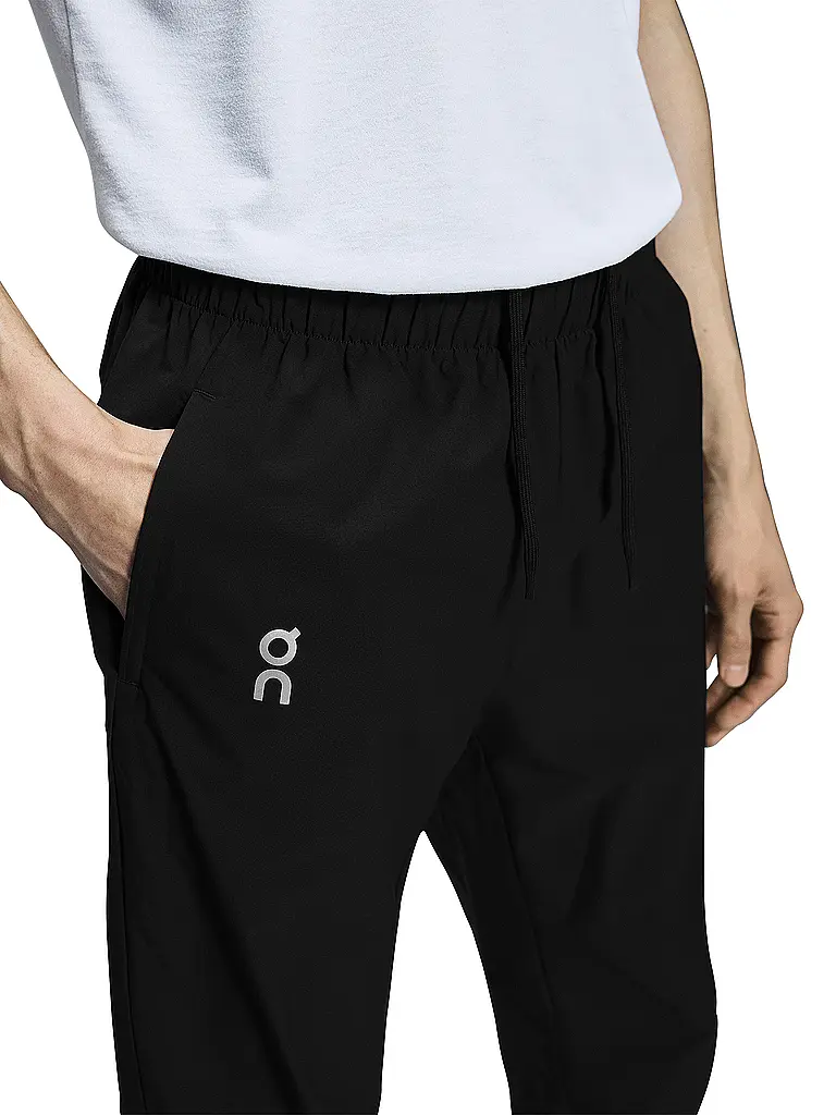 ON | Herren Lauftight Core | schwarz