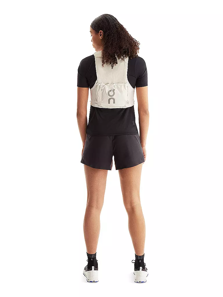 ON | Laufweste Ultra Vest 5L | weiss