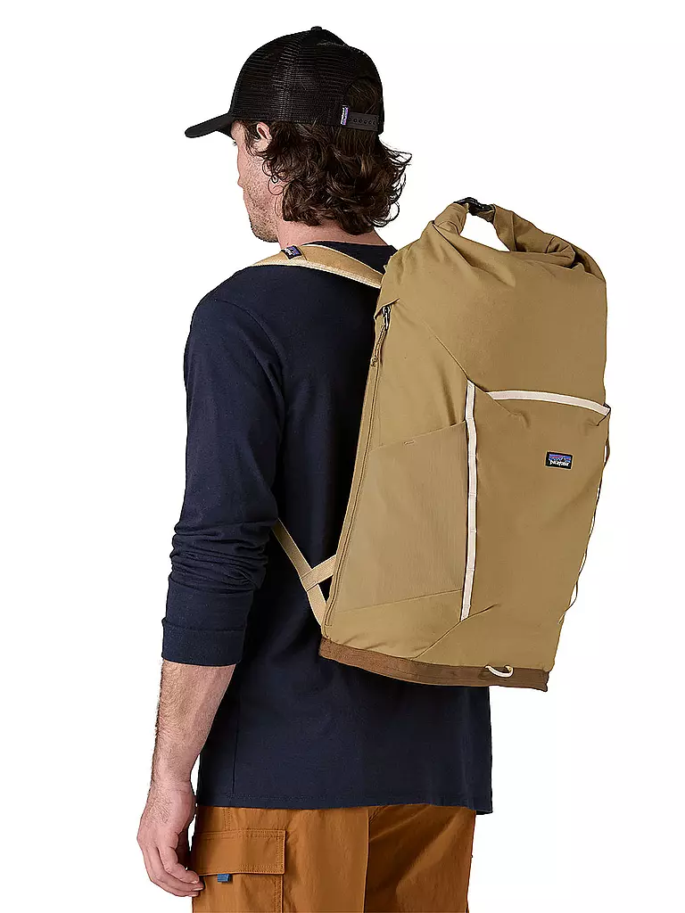 PATAGONIA | Tagesrucksack Fieldsmith Roll Top 32L | beige