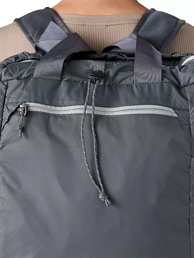PATAGONIA | Tagesrucksack Terravia Tote Pack 24L | dunkelblau