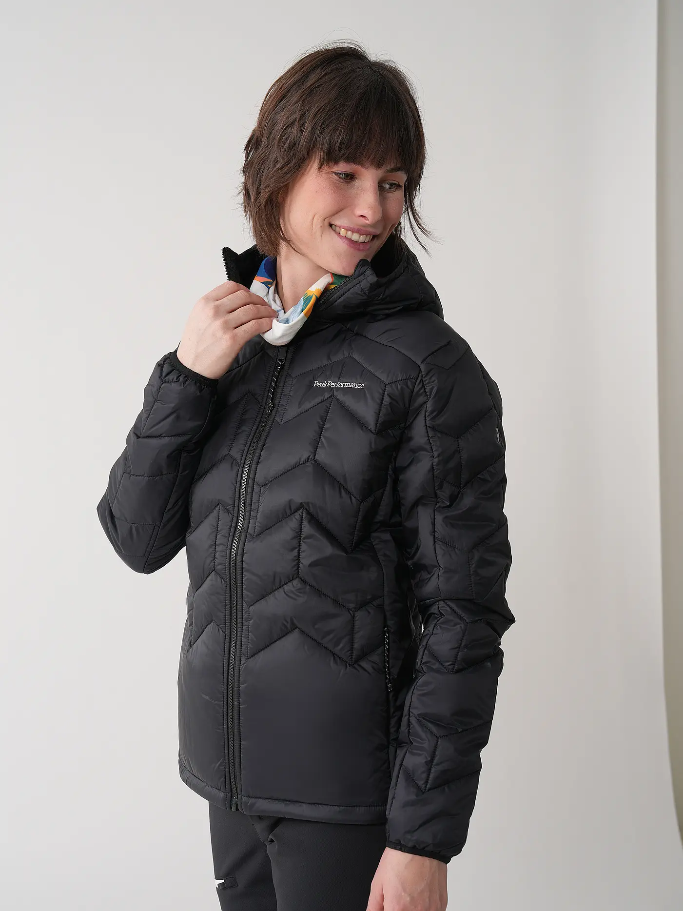 PEAK PERFORMANCE | Damen Freizeitjacke Elevate Liner Hoodie | schwarz