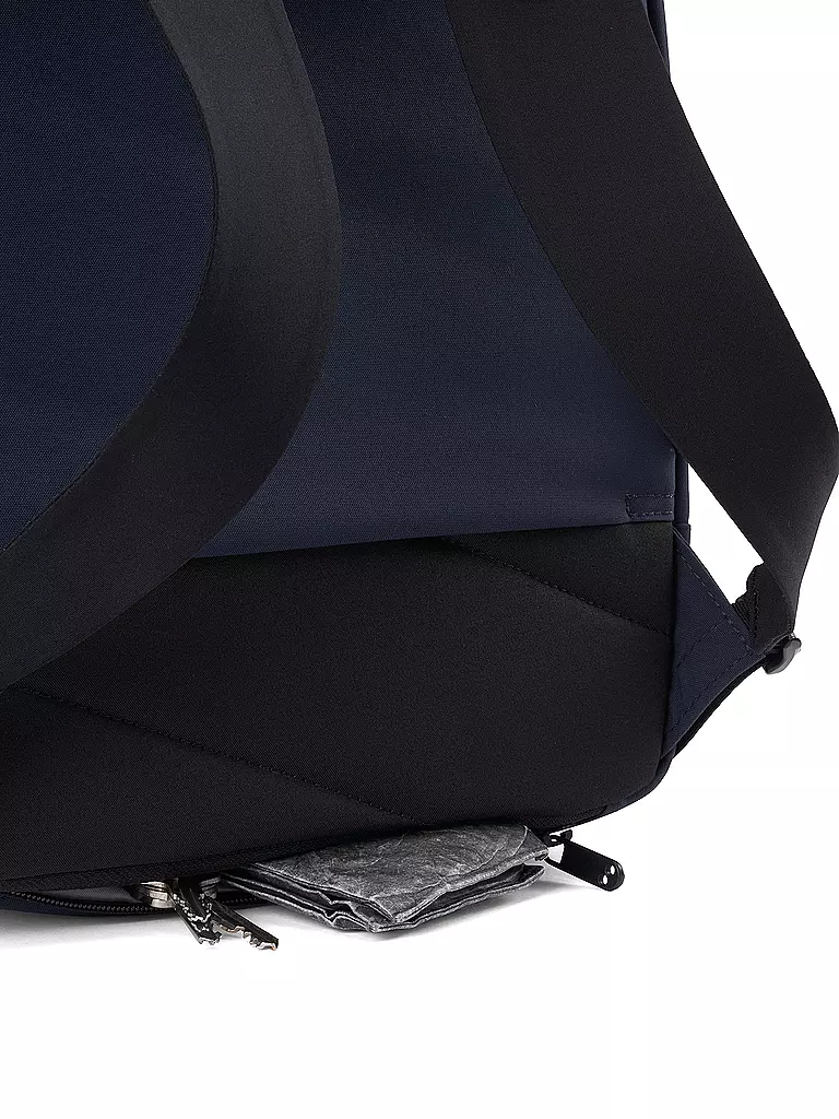 PINQPONQ | Rucksack Kontor Solid 16L | blau