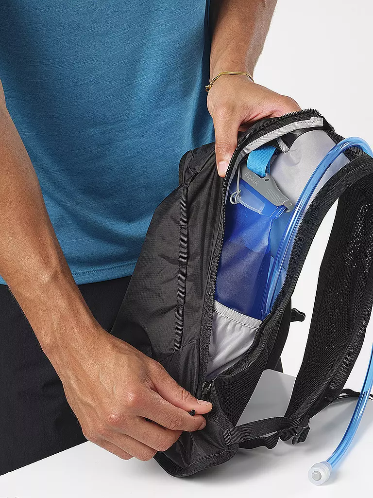 SALOMON | Trinkrucksack Cross 4 4L | schwarz