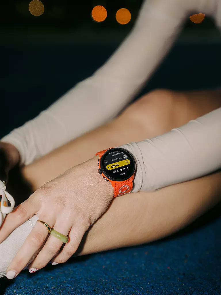 SUUNTO | GPS-Multisportuhr Suunto Run Coral Ornage | schwarz